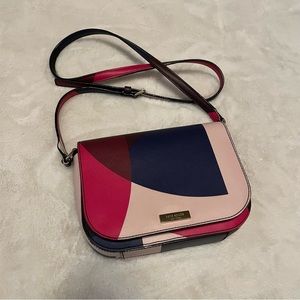 Kate Spade Carsen Laurel Way Geo Pink Crossbody Purse